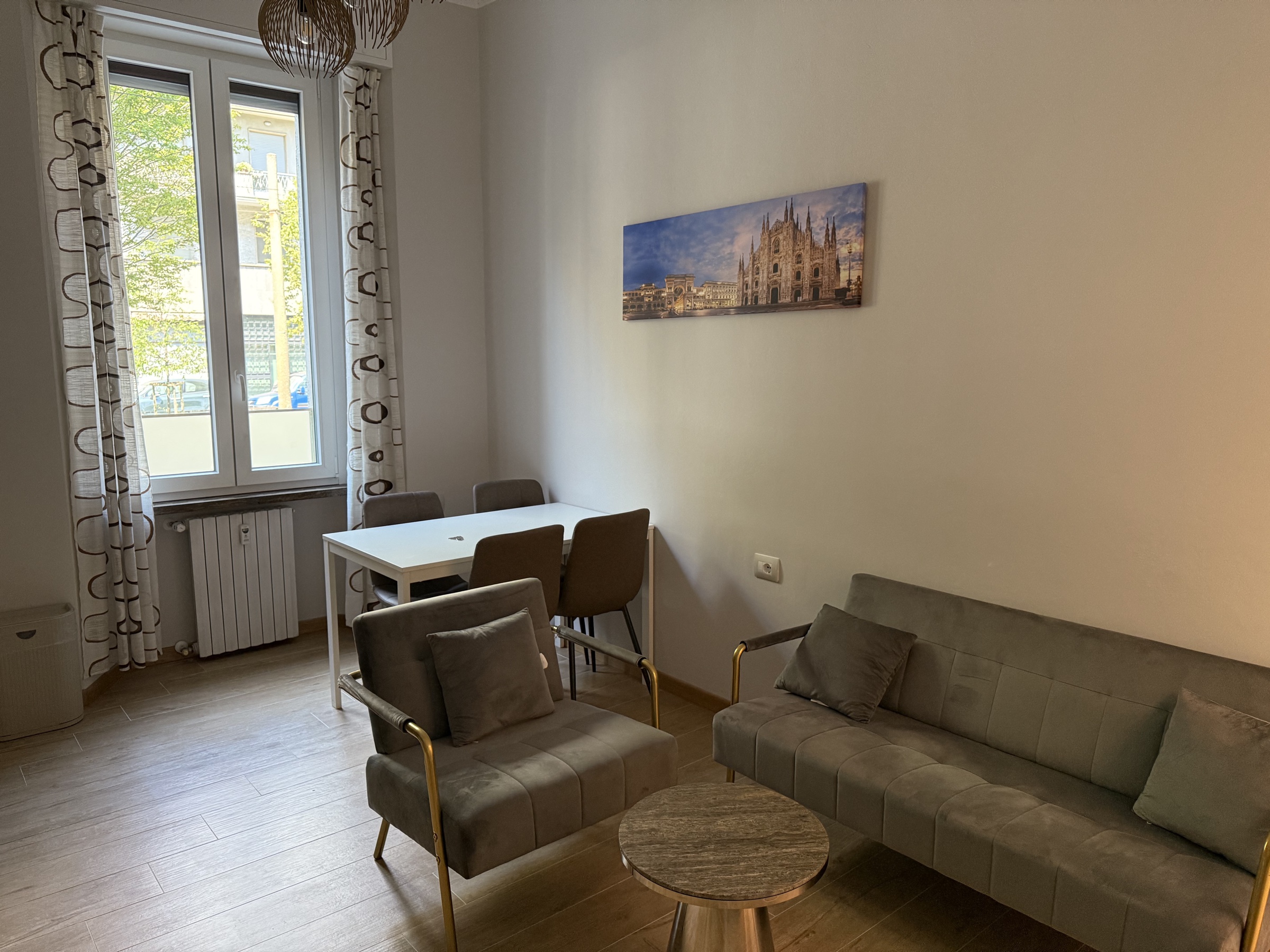 Apartment Bassini, Wohnzimmer & Küche 1